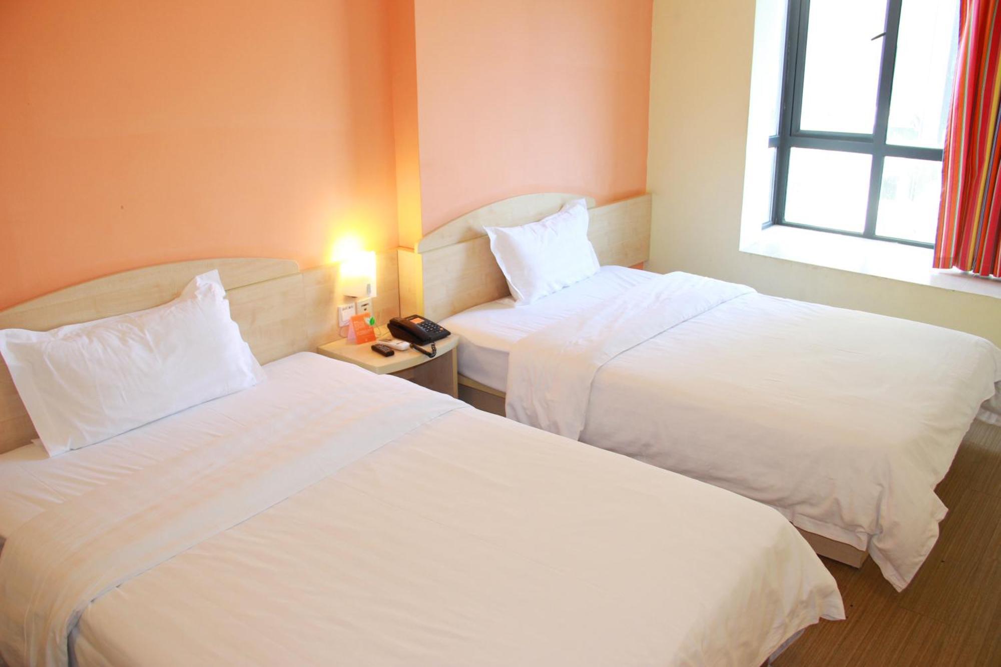 7Days Premium Beijing Gulou Hotel Exterior photo
